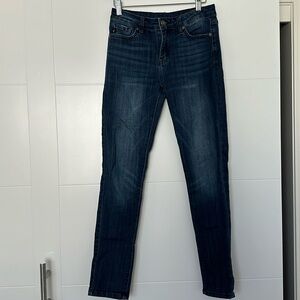 Kancan size 7 stretch straight/skinny jeans, mid rise